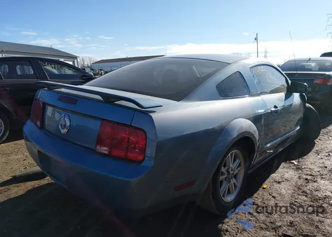 2006 Ford Mustang V6 z USA, uszkodzony, nr VIN 1ZVFT80N565119246